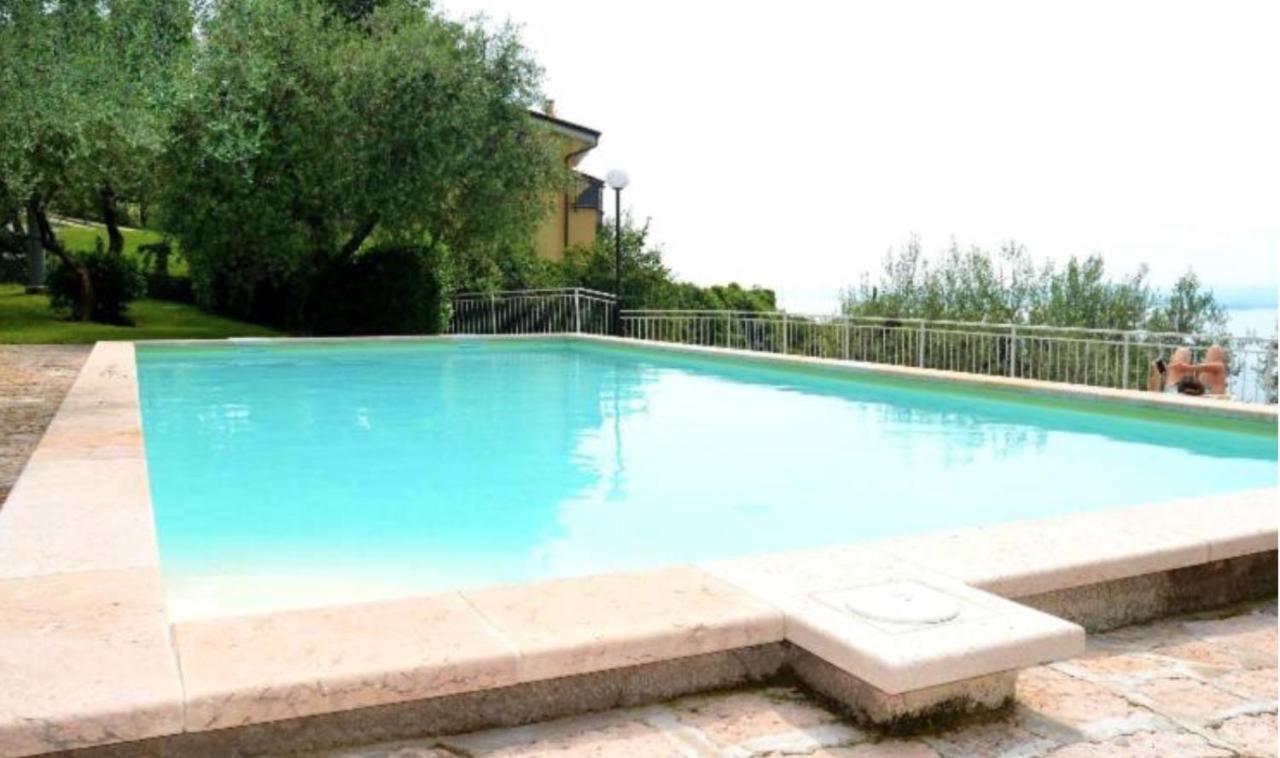 Maison Balu Apartments Torri Del Benaco Bagian luar foto