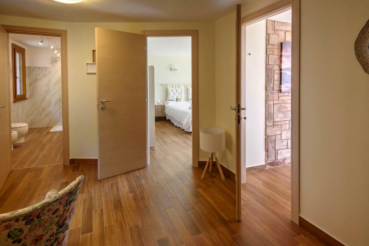 Maison Balu Apartments Torri Del Benaco Bagian luar foto
